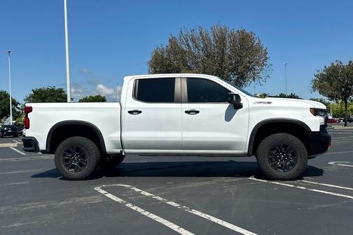 Summit White 2024 Chevrolet Silverado 1500 ZR2
