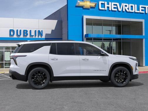 Summit White 2026 Chevrolet Traverse LT