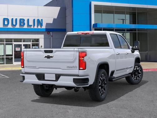 Polar White Tricoat 2026 Chevrolet Silverado 2500 High Country