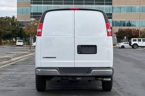 2025 Chevrolet Express 2500 RWD 2500 Regular Wheelbase WT