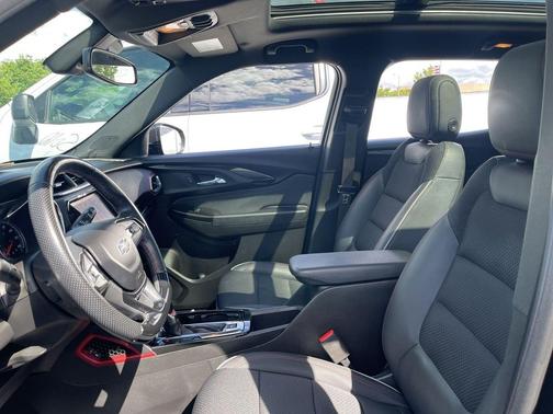 Mosaic Black Metallic 2023 Chevrolet Trailblazer RS