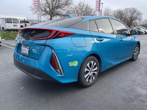 2022 Toyota Prius Prime XLE