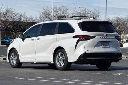2025 Toyota Sienna Limited