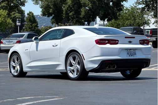 2022 Chevrolet Camaro RWD Coupe LT1