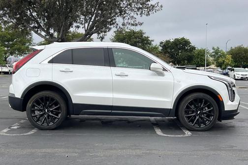 2023 Cadillac XT4 Luxury