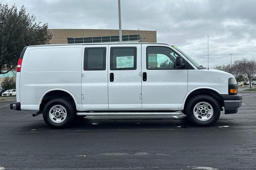 2024 GMC Savana 2500 Work Van