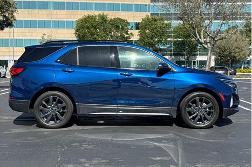 2022 Chevrolet Equinox FWD RS