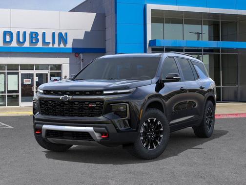Mosaic Black Metallic 2026 Chevrolet Traverse AWD Z71