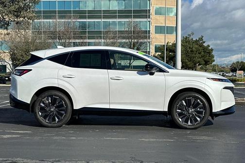 2025 Nissan Murano Platinum