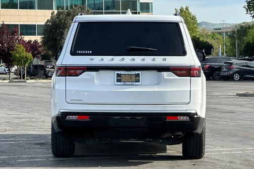 Bright White Clearcoat 2023 Jeep Wagoneer Series I 4x4