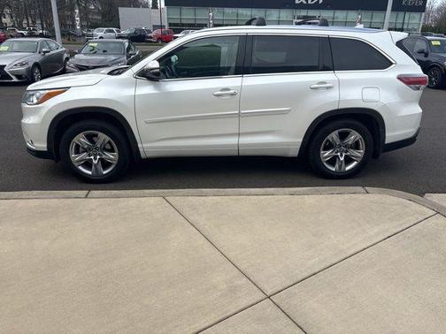 2016 Toyota Highlander Limited Platinum