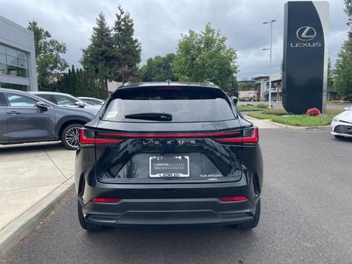 2023 Lexus NX 450h+ Luxury
