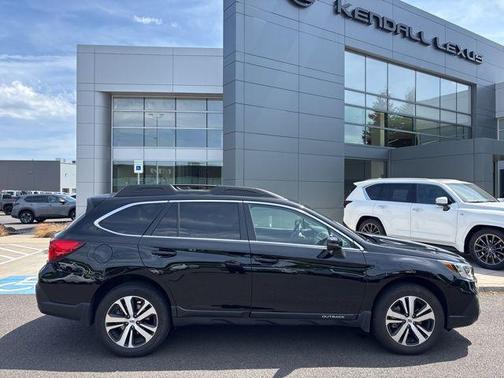Crystal Black 2019 Subaru Outback 3.6R Limited