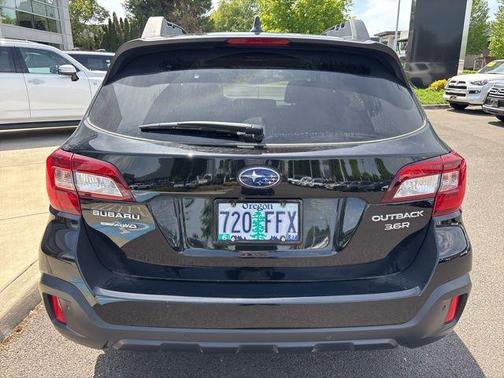 Crystal Black 2019 Subaru Outback 3.6R Limited