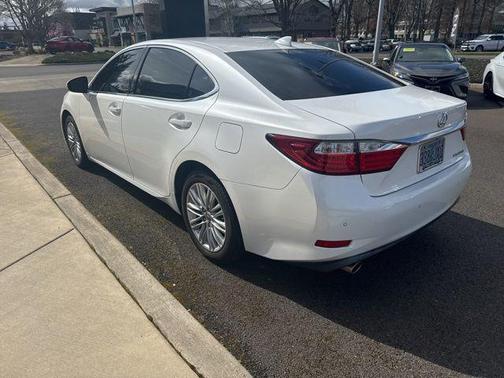 Starfire Pearl 2015 Lexus ES 350 Base