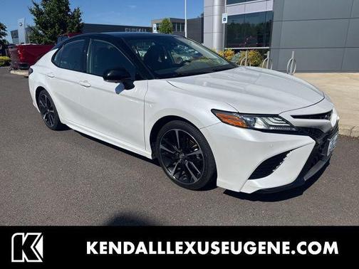 Wind Chill Pearl 2019 Toyota Camry XSE