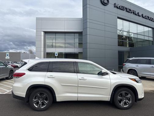 2018 Toyota Highlander Limited Platinum