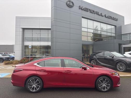 2025 Lexus ES 350 Base