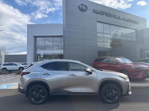 2022 Lexus NX 450h+ Luxury