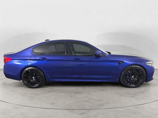 Marina Bay Blue Metallic 2019 BMW M5 Base