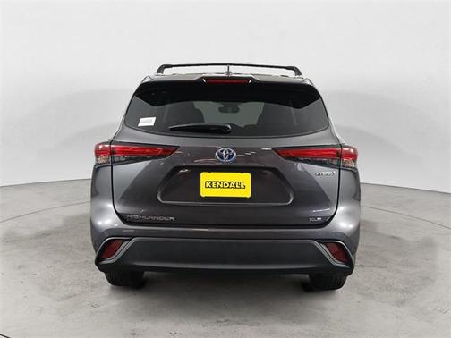 2023 Toyota Highlander Hybrid XLE
