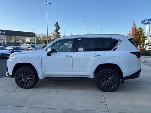 2025 Lexus LX 700h F SPORT