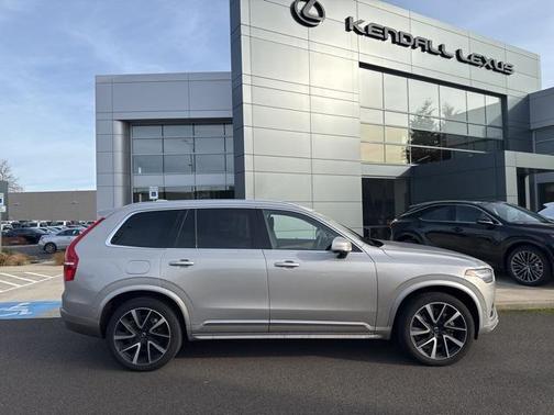 2025 Volvo XC90 B5 Plus
