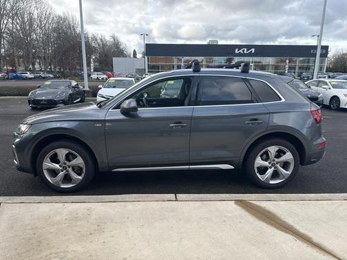 2024 Audi Q5 45 S line Premium Plus