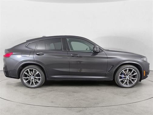 2023 BMW X4 M40i