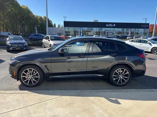 2023 BMW X4 M40i