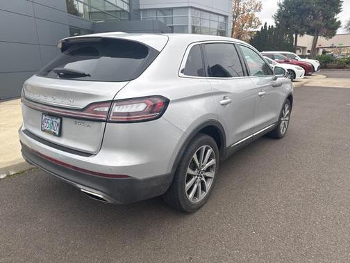 2019 Lincoln Nautilus Select