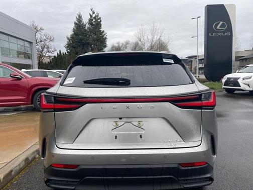 2025 Lexus NX 450h+ Luxury