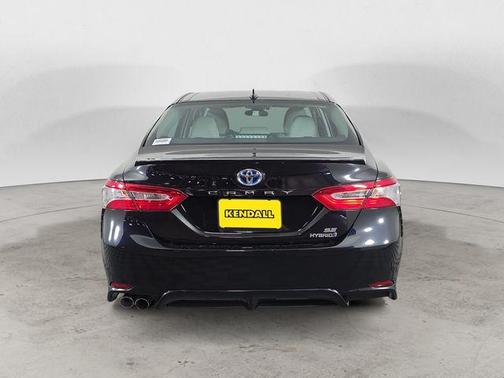 Midnight Black Metallic 2020 Toyota Camry SE