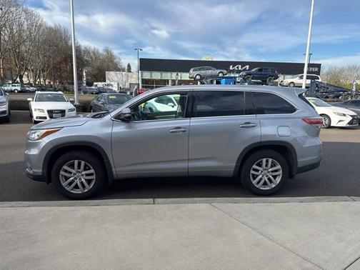 2015 Toyota Highlander LE