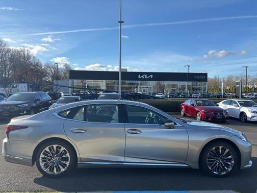 2023 Lexus LS 500 Base