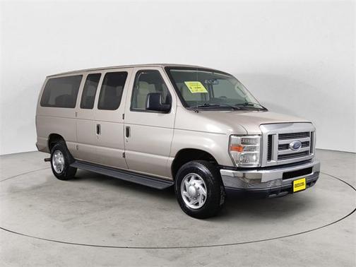 2012 Ford E350 Super Duty XLT