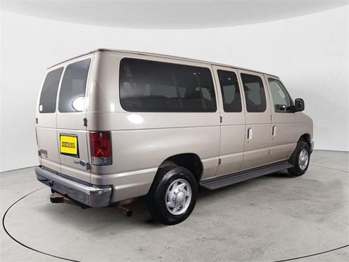2012 Ford E350 Super Duty XLT