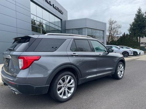 2022 Ford Explorer Platinum