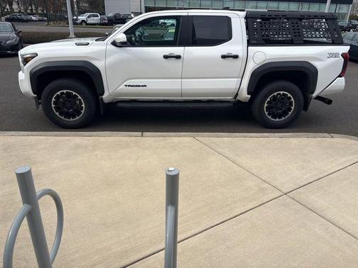 2024 Toyota Tacoma Hybrid TRD Off Road