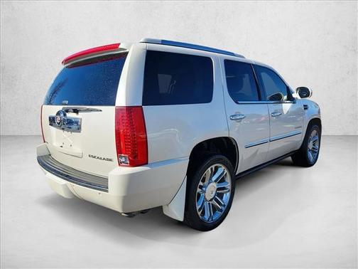 2011 Cadillac Escalade Platinum Edition