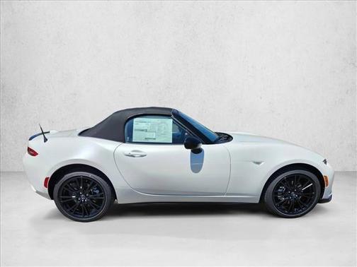 Snowflake White Pearl 2026 Mazda MX-5 Miata Club