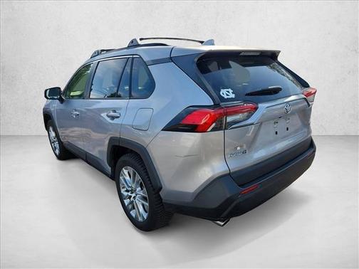 Silver Sky Metallic 2019 Toyota RAV4 XLE Premium