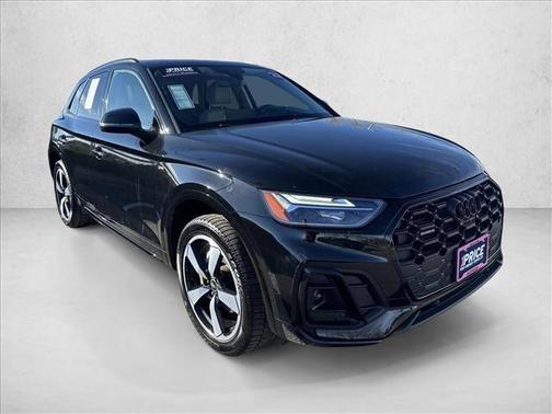 2022 Audi Q5 45 S line Premium Plus