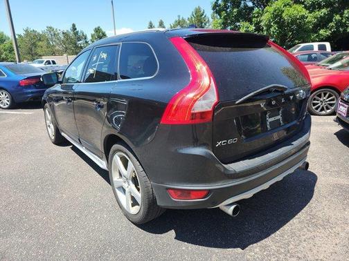 2012 Volvo XC60 T6 R-Design Platinum