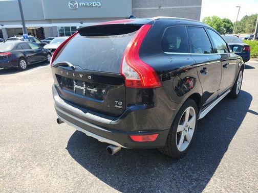 2012 Volvo XC60 T6 R-Design Platinum