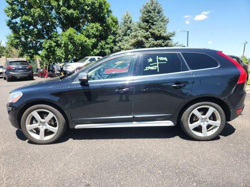 2012 Volvo XC60 T6 R-Design Platinum