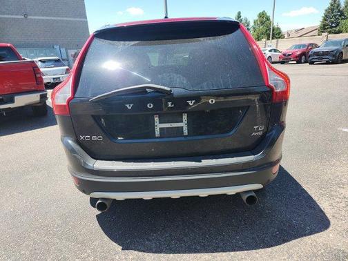 2012 Volvo XC60 T6 R-Design Platinum