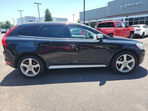 2012 Volvo XC60 T6 R-Design Platinum