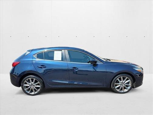 2018 Mazda Mazda3 Touring