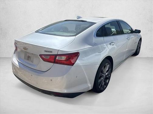 Iridescent Pearl Tricoat 2016 Chevrolet Malibu Premier